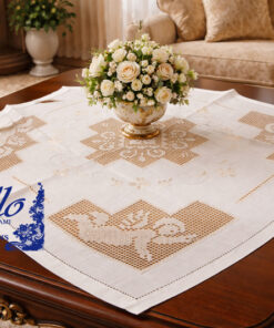 Cupido Centrotavola Filet ricamo a mano misto lino